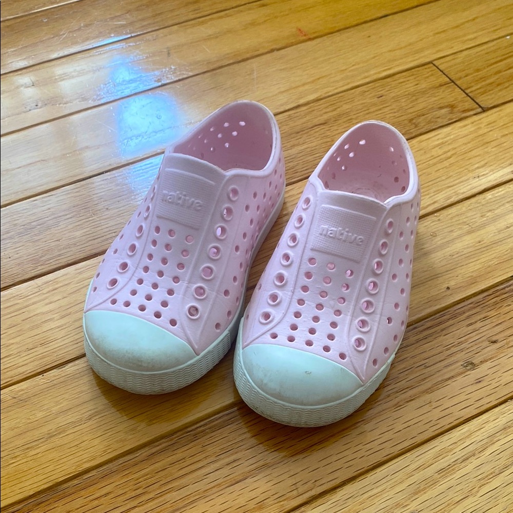 Native Kids Pink and White Water Shoes